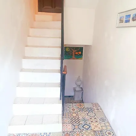 Your Riviera Bolthole In Apartmán